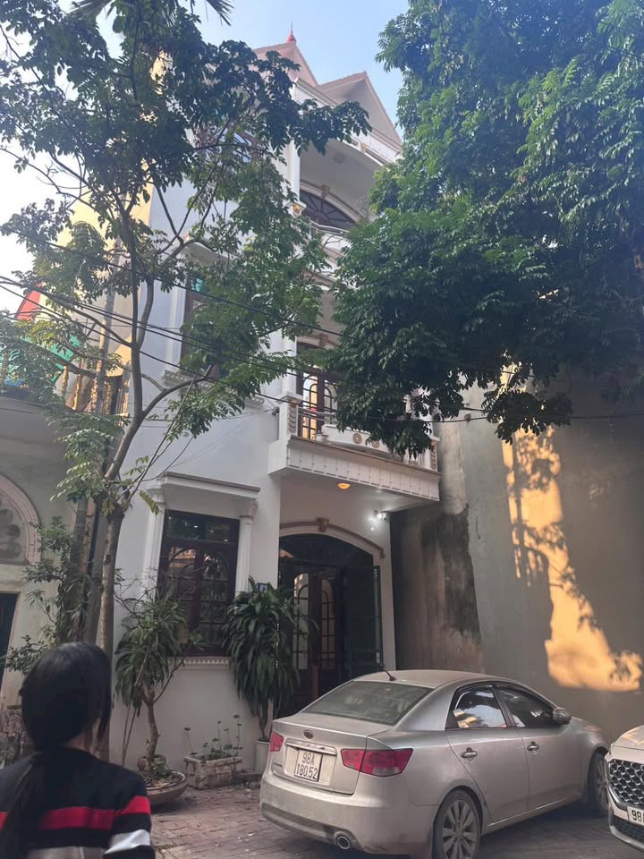 Nhà đẹp đường Hồ Công Dự, Bắc Giang 106m² giá 5 tỷ - Sẵn sàng trước Tết!