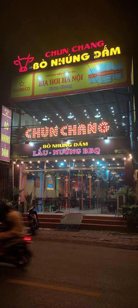 Cho thuê FrontHouse tại đường Nguyễn Ngọc Vũ, quận Cầu Giấy, diện tích 130m² - Mặt bằng đẹp, vỉa hè rộng rãi!