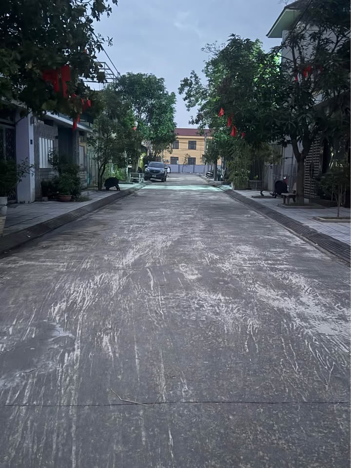 Đất nền Thạch Trung Hà Tĩnh 187m² giá 4 tỷ - Sổ hồng chính chủ