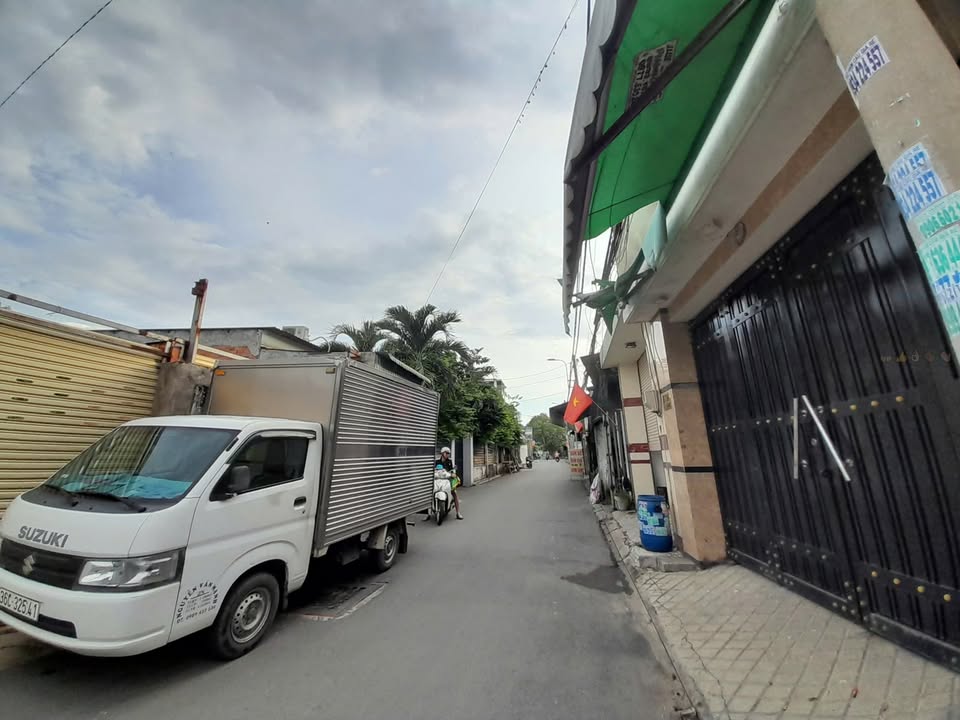 Bán gấp mặt tiền đường Số 9, Tăng Nhơn Phú B, Quận 9 - 113.9m² giá chỉ 7.8 tỷ!