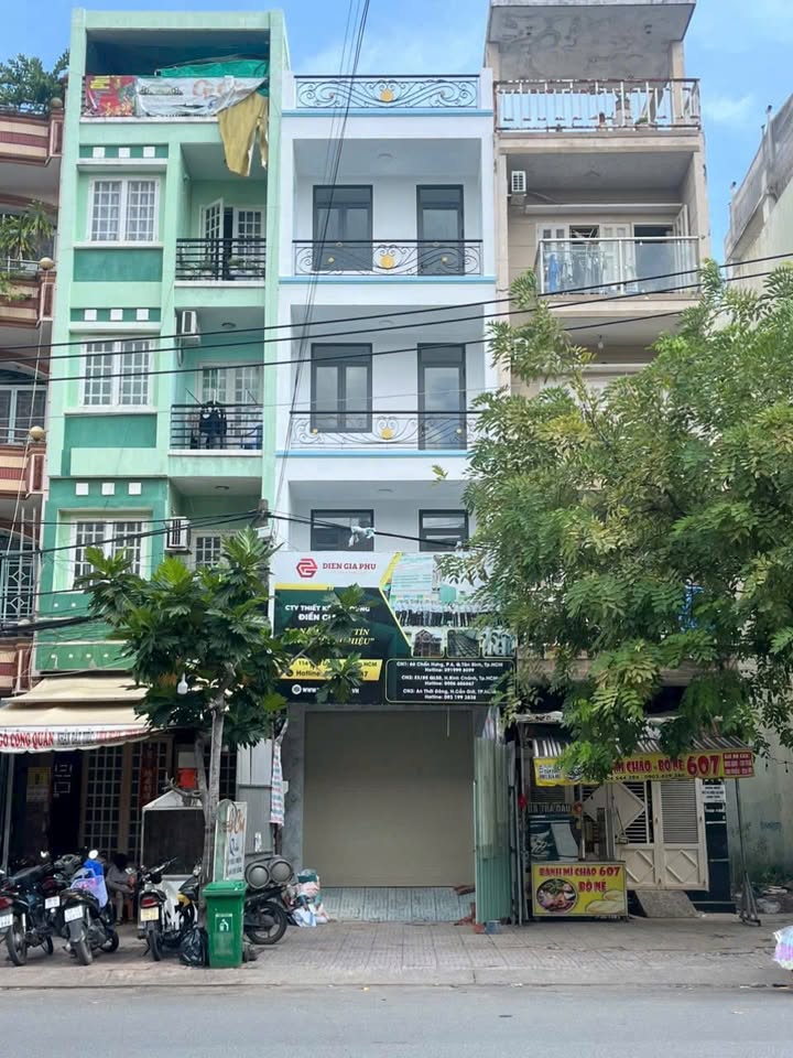 Bán gấp nhà mặt tiền Tạ Quang Bửu, quận 8, 80m² giá 25 tỷ - Nhà mới xây sang trọng!