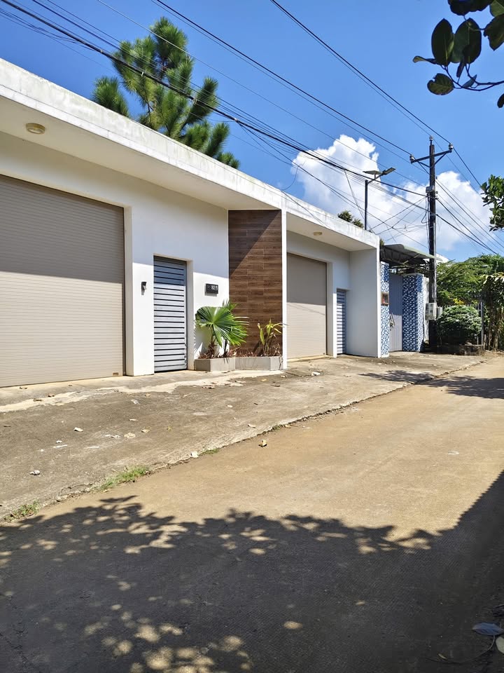 Nhà phố Bình Lộc, Long Khánh 262m² giá 1.3 tỷ - Nhà đẹp, sổ riêng chính chủ!