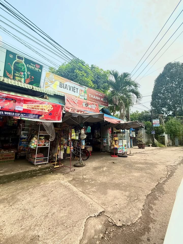 Đất nền Bàu Trâm 150m² giá chỉ 880 triệu - Sổ đỏ chính chủ ngay hẻm 9!