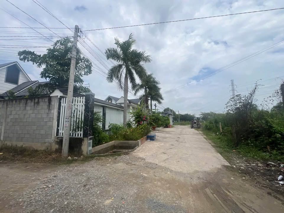 Bán khuôn viên quán ăn và hội trường 773m² tại Gò Dầu - Cơ hội đầu tư hấp dẫn!