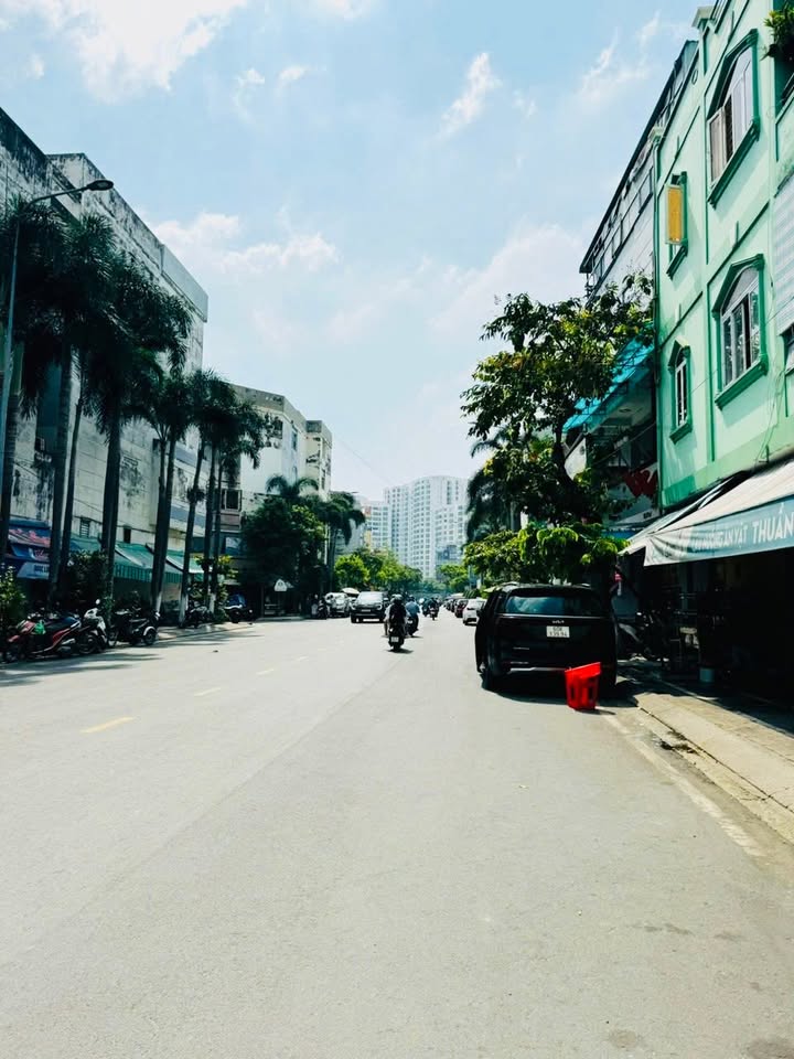 Mặt tiền FrontHouse đường Số 48, Quận 4, 71m² giá 20.9 tỷ - Kinh doanh cực tốt!