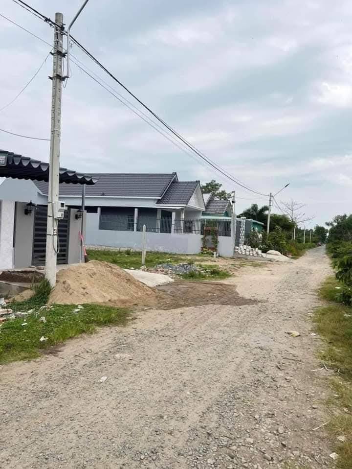 Đất nền 2 mặt tiền Hẻm 12 Triệu Quang Phục - 130m² giá 1.2 tỷ - Đầu tư tiềm năng!