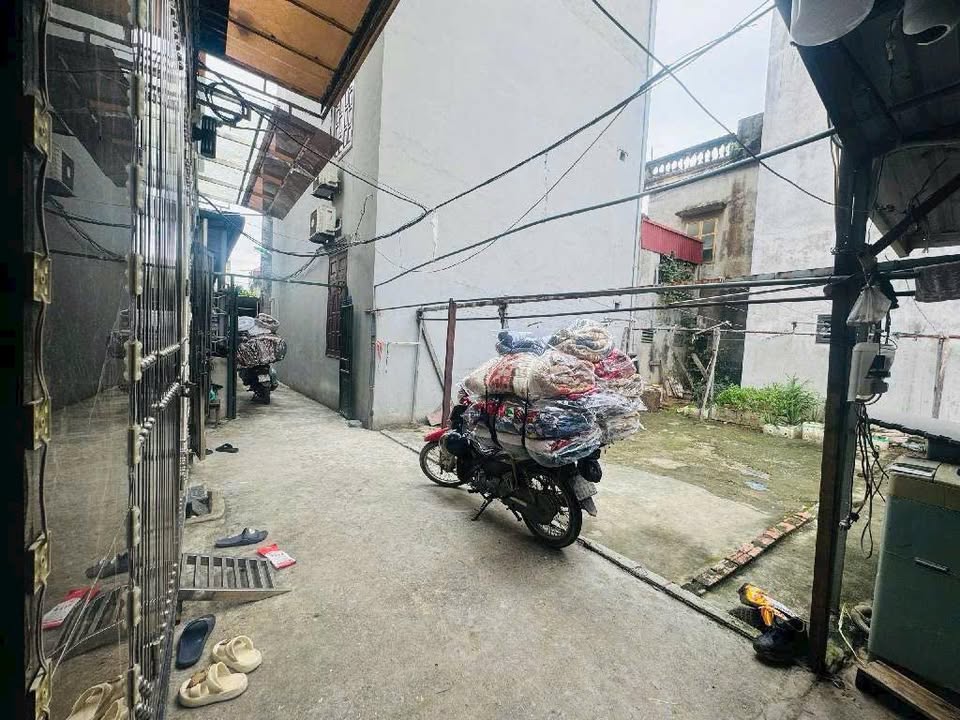 Đất Ngõ 201 Phúc Lợi, Long Biên 46.8m² giá 5 tỷ - Sổ đỏ chính chủ, không tranh chấp!