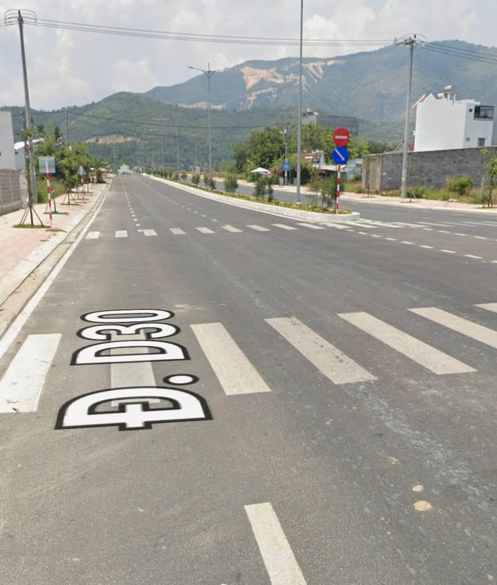 Đất Vĩnh Hiệp Nha Trang 60m² giá 1.85 tỷ - Hướng Đông Nam thoáng mát!