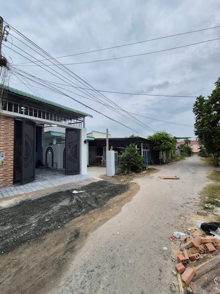 Nhà riêng Ninh Phú, Ninh Thạnh, Tây Ninh 160m² giá 1.48 tỷ - Vị trí đẹp, tiện nghi đầy đủ!