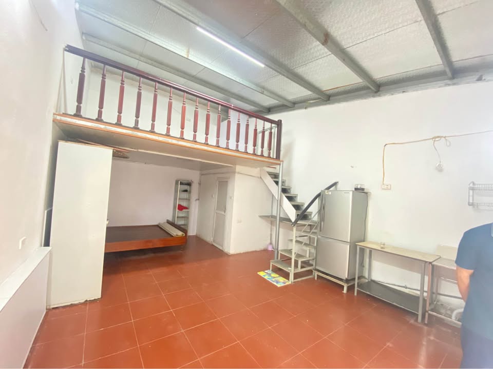 Nhà cấp 4 có gác xép tại Ngọc Lâm, Long Biên chỉ 3 triệu/tháng - Nhà sạch đẹp, gần hồ Tai Trâu!