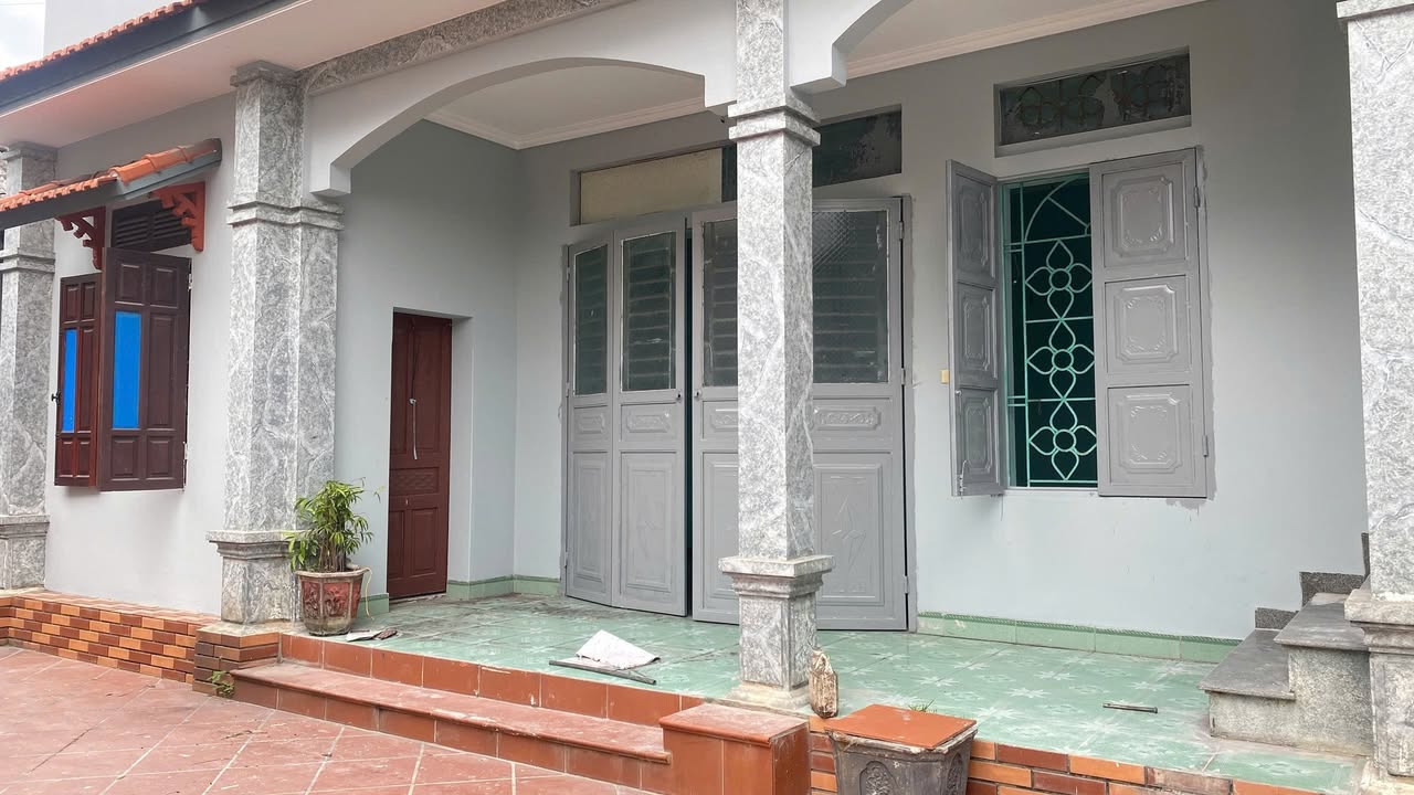 Nhà 2 Tầng Khu 6 Hà Khẩu 120m² giá 1 tỷ - An ninh tốt, giao thông thuận lợi!