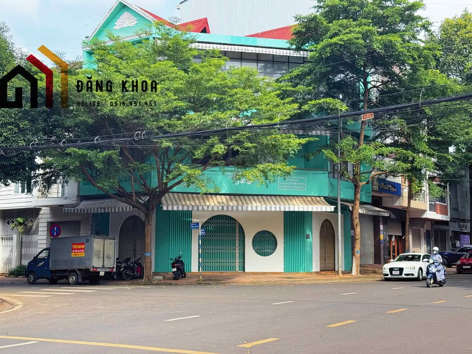 Cho thuê nhà mặt phố Trần Nhật Duật & Y Bih Alêo 300m² giá 35 triệu - Vị trí đắc địa cho kinh doanh!