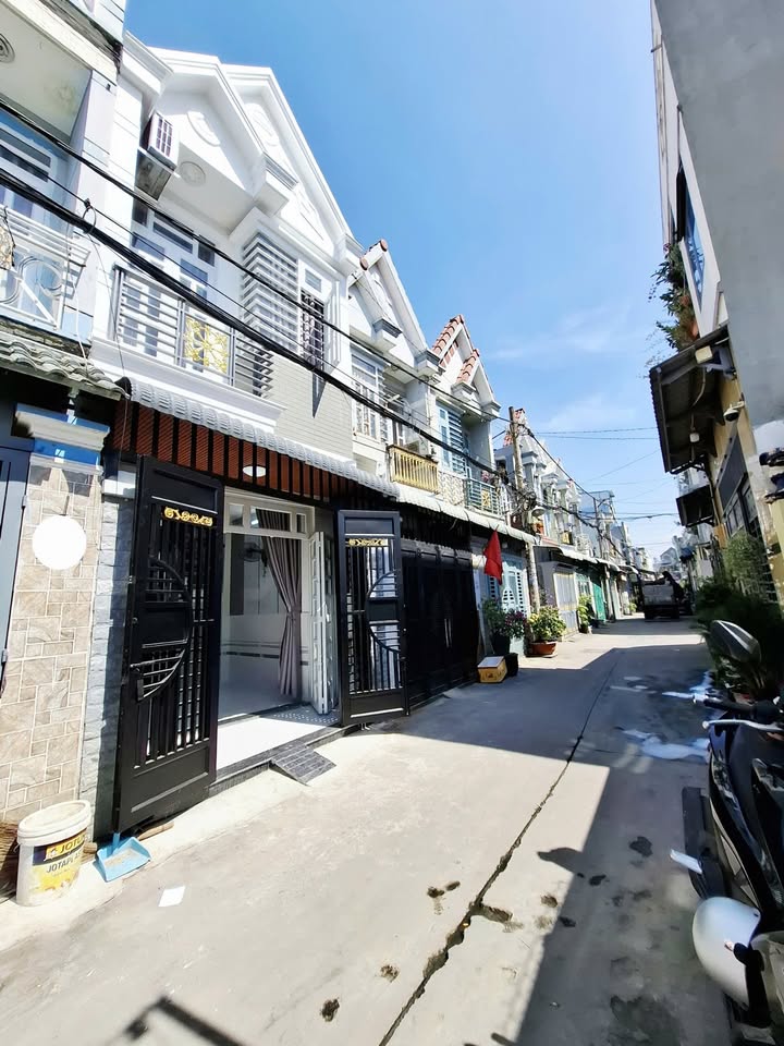 Nhà bán tại chợ Hiệp Thành, Quận 12 - Diện tích 36m², giá 2.198 tỷ, thương lượng mạnh!