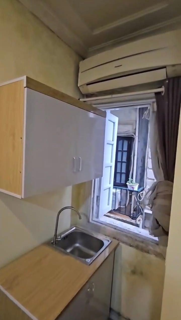 Căn hộ cho thuê ngõ 65 Kim Mã, Ba Đình giá 3.5 triệu - Nội thất đầy đủ, thoải mái!