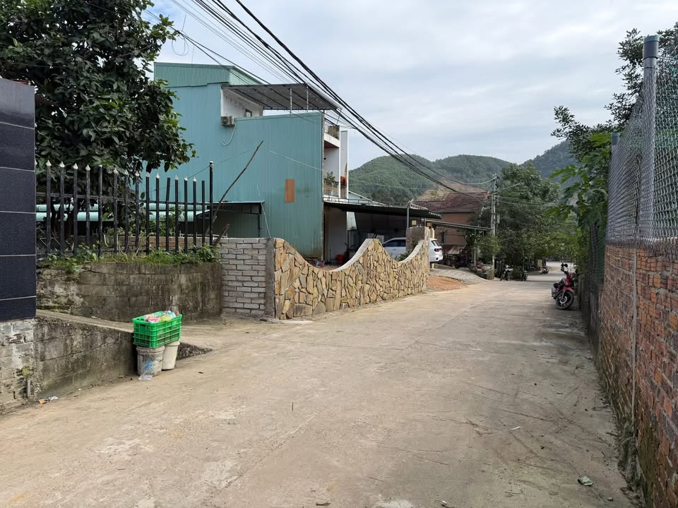 Đất ở Hòa Ninh, Bà Nà 230m² giá 2.5 tỷ - Tiện ích đầy đủ, thương lượng