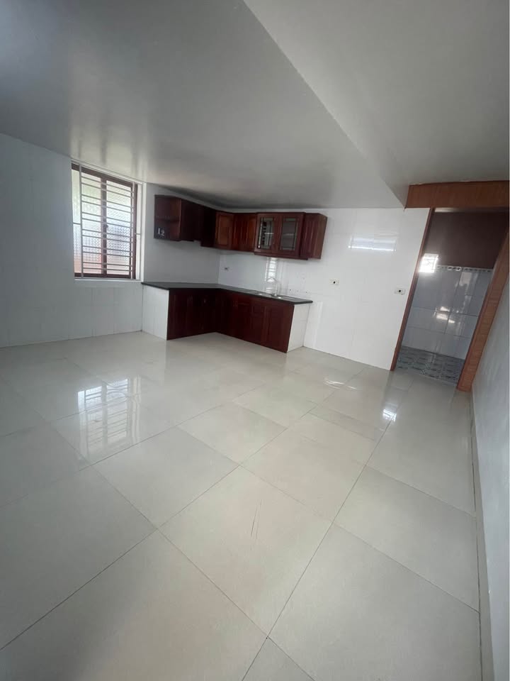 Nhà 2 tầng Ninh Sơn 69m² giá 3 tỷ - Mặt tiền rộng, ô tô vào tận cửa!