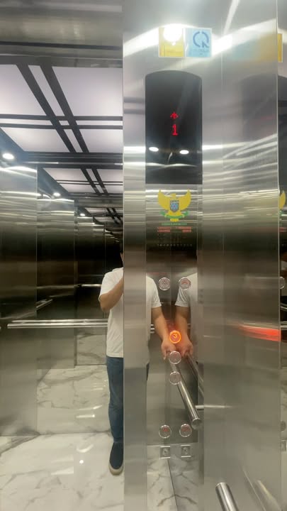 Cho thuê nhà mặt tiền Phạm Văn Đồng Pleiku 3 lầu - Thang máy đầy đủ, giá 60 triệu!