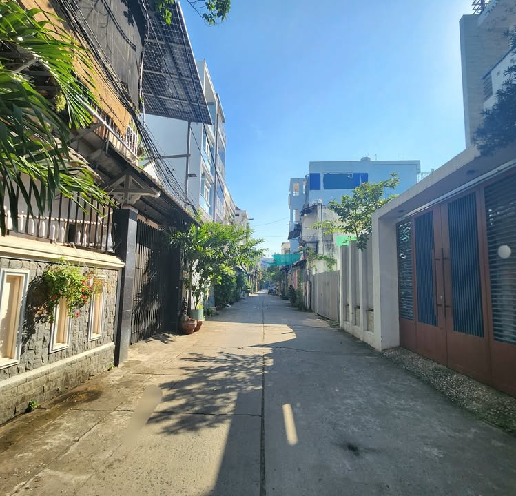 Đất xây dựng CHDV/Villa Bùi Đình Túy 223m² giá 21.136 tỷ - Cạnh rạch Xuyên Tâm!