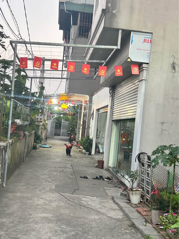 Đất nền phường Hà Tu Hạ Long 70.8m² giá 1.5 tỷ - Vị trí đẹp, giao thông thuận lợi!