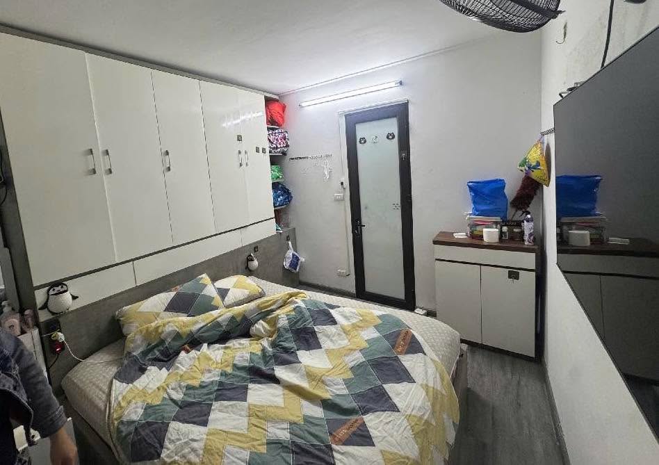 Nhà riêng Hoàng Mai 25m² giá 3 tỷ - Tiện ích đầy đủ, an sinh tuyệt vời!