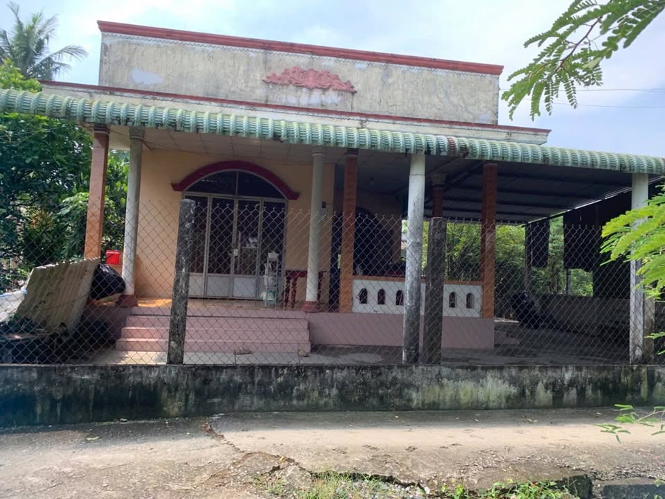 Nhà riêng Ấp 5 Lạc Tấn 772m² giá 1.999 tỷ - Mặt tiền rộng thoáng