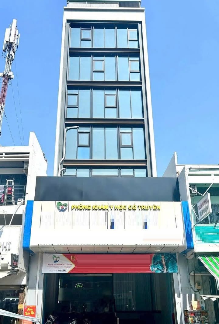 Cho thuê nhà mặt tiền Tô Hiến Thành, quận 10, diện tích 144m² - Vị trí trung tâm kinh doanh sầm uất!