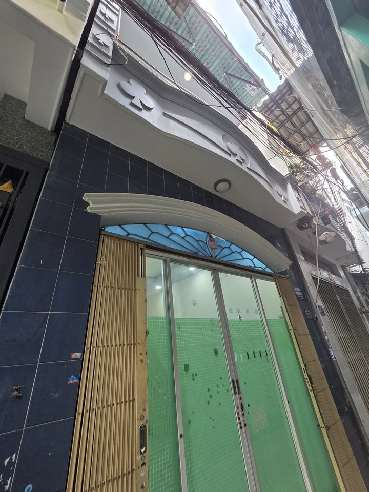 Nhà riêng đường Lương Văn Can, quận 8, 21m² giá 2.45 tỷ - Chính chủ bán gấp!