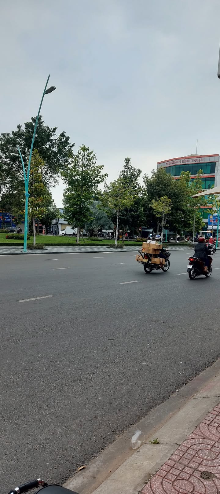 Cho thuê mặt bằng kinh doanh nguyên căn tại 35B Cao Thắng, Phan Thiết - Vị trí đắc địa, giá thỏa thuận!