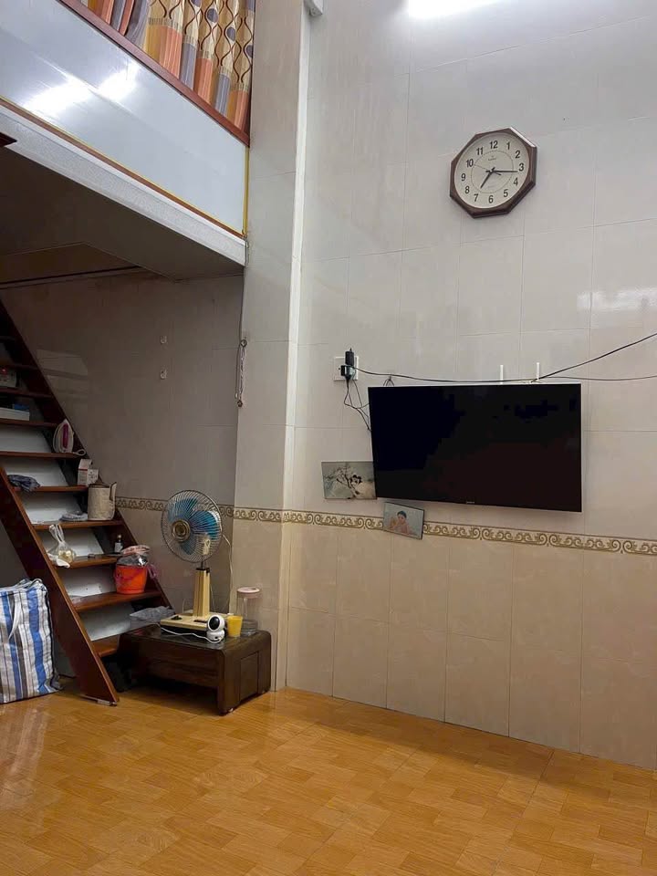 Nhà 1.5 tầng Kiến An, Hải Phòng 40m² giá 1.58 tỷ - Sổ đỏ chính chủ, vị trí tiện lợi!