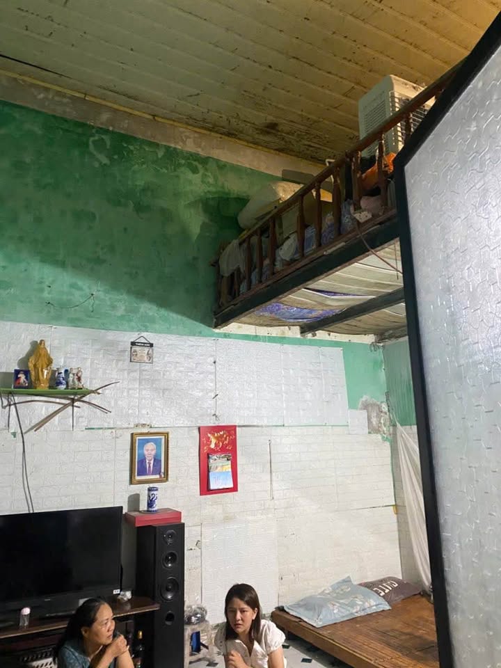 Nhà cấp 4 đường Phạm Huy Thông, 50m² giá 1.7 tỷ - Đất vuông vắn, tiện ích đầy đủ!