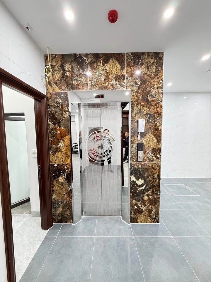 Căn hộ cho thuê CCMN 20 phòng tại Văn Miếu 71m² giá 16.8 tỷ - Doanh thu ổn định 80 triệu/tháng!