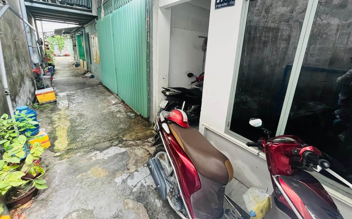 Nhà cấp 4 hẻm giày da Thái Bình, Dĩ An 27.7m² giá 900 triệu - Sổ chung, pháp lý rõ ràng!