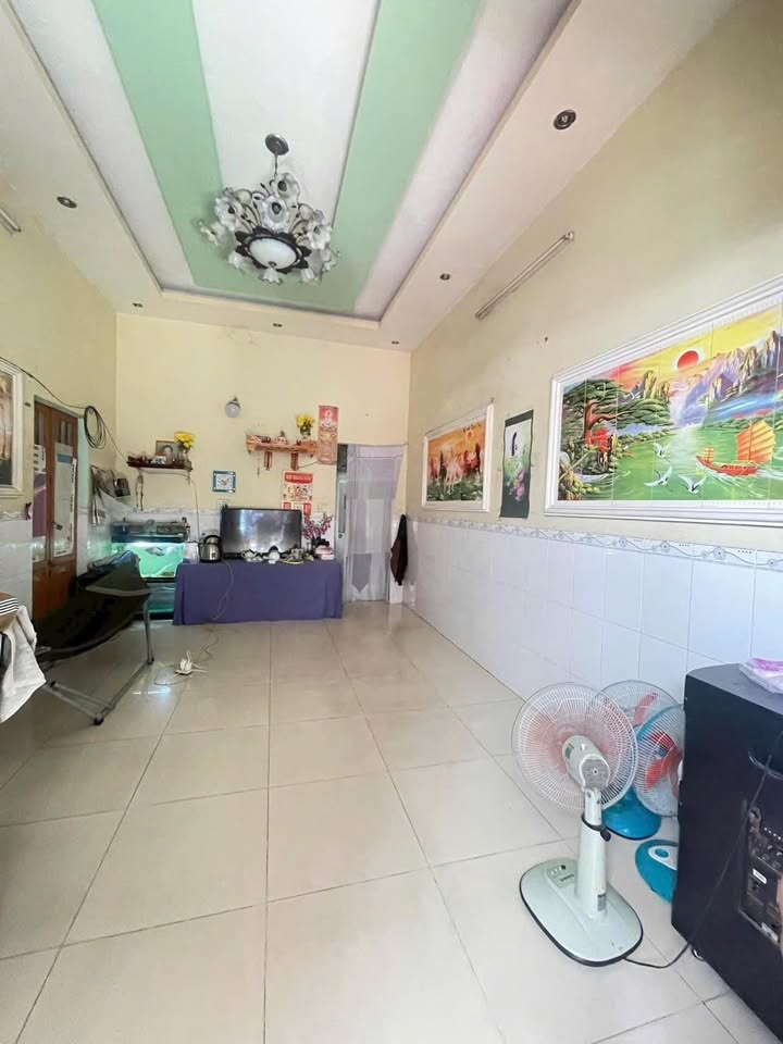 Nhà riêng Dĩ An 124m² giá 3.2 tỷ - Đầu tư sinh lời từ 3 phòng trọ!