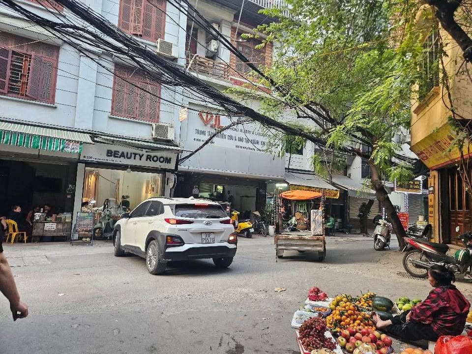 Nhà lô góc Khương Thượng 55m² giá 16.9 tỷ - Kinh doanh đa dạng, 3 mặt thoáng!