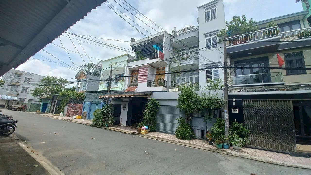 Nhà mặt tiền Đường Số 6, Hiệp Bình Chánh 107m² giá 12 tỷ - Vị trí đắc địa gần chợ Bình Triệu!