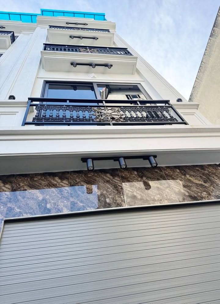 Nhà đẹp Tây Mỗ 37m² giá 7.5 tỷ - Đón Tết trọn vẹn trong không gian tiện nghi!