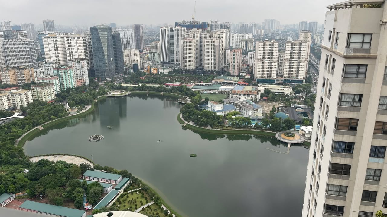 Căn hộ Vinhomes DCapitale 2PN giá 22 triệu - Vào ở ngay!