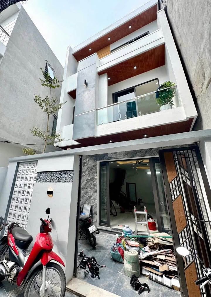 Nhà 3 tầng Đường Giải Phóng, 62m² giá 2.6 tỷ - Chính chủ thương lượng