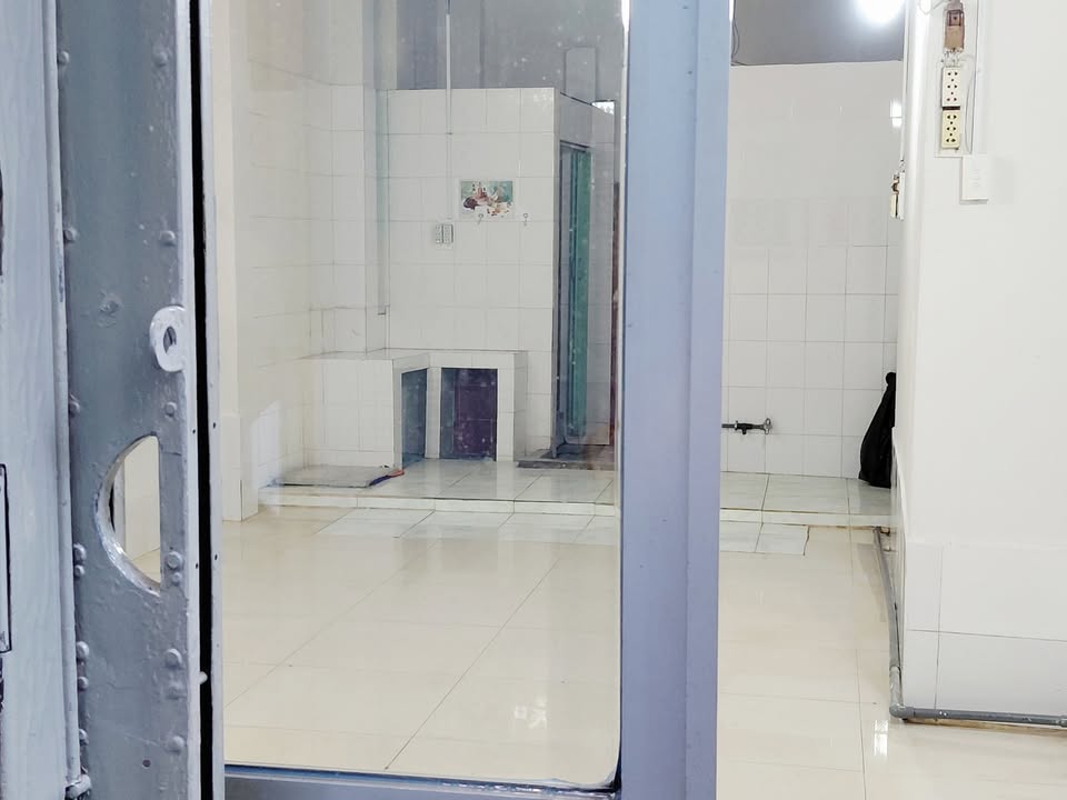 Nhà cho thuê 9/11 Nhật Tảo, Quận 10, 6.5 triệu/tháng - Không chung chủ, tiện nghi đầy đủ!