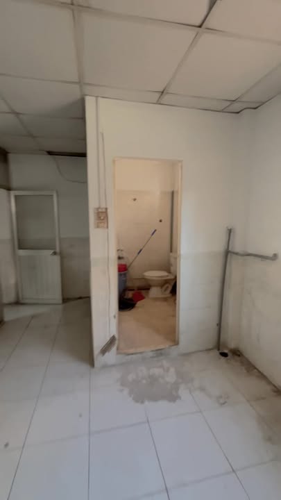 Nhà nguyên căn 202m² tại 77 Tây Hoà, Thủ Đức - Giá 16.5 triệu/tháng, phù hợp kinh doanh!