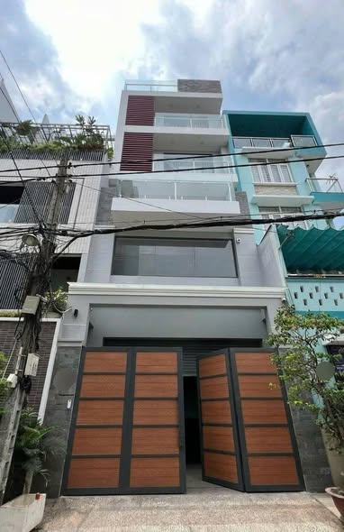 Nhà đẹp cho thuê mặt tiền đường Út Tịch, Tân Bình - Diện tích 90m² - Giá thỏa thuận hấp dẫn!