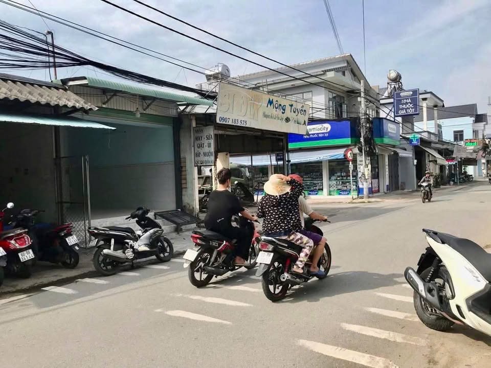 Nhà mặt tiền đường 3/2 Trảng Bom 76.8m² giá 4.28 tỷ - Sổ đỏ chính chủ!