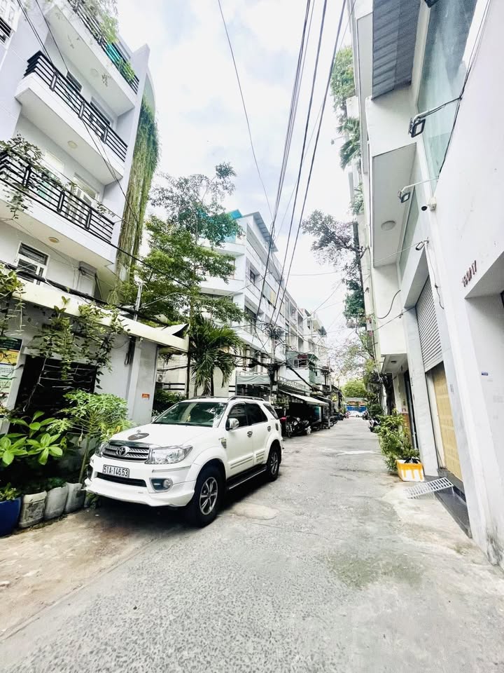 Nhà 4 tầng Sư Vạn Hạnh, Quận 5, 48m² chỉ 7.9 tỷ - Đầu tư sinh lời tốt!