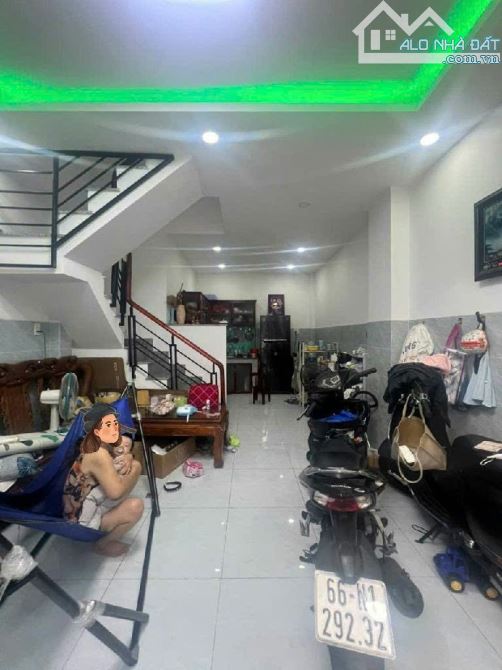 Nhà phố Bờ Bao Tân Thắng, Tân Phú 32m² giá 4,25 tỷ - Sổ đỏ chính chủ, gần chợ Sơn Kỳ!