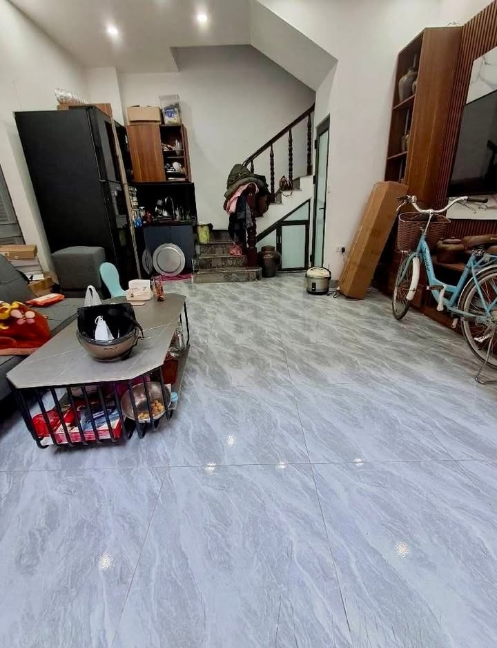 Nhà riêng Lĩnh Nam Hoàng Mai 30m² giá 5 tỷ - Sổ đỏ chính chủ, pháp lý sạch!