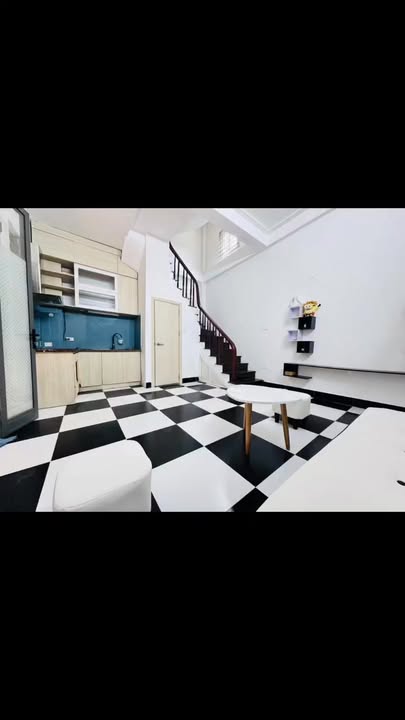 Nhà đẹp Nghi Tàm, Tây Hồ 23m² giá 5 tỷ - Sổ đỏ vuông vắn, thuận tiện sinh hoạt!