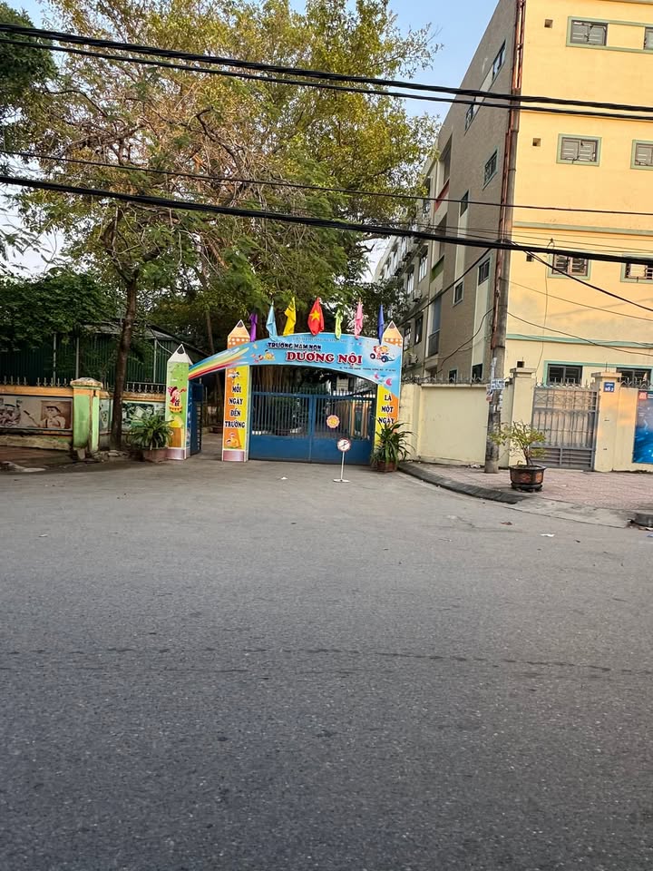 Đất Dương Nội Hà Đông 30m² giá 3 tỷ - Gần chợ và hồ điều hòa!