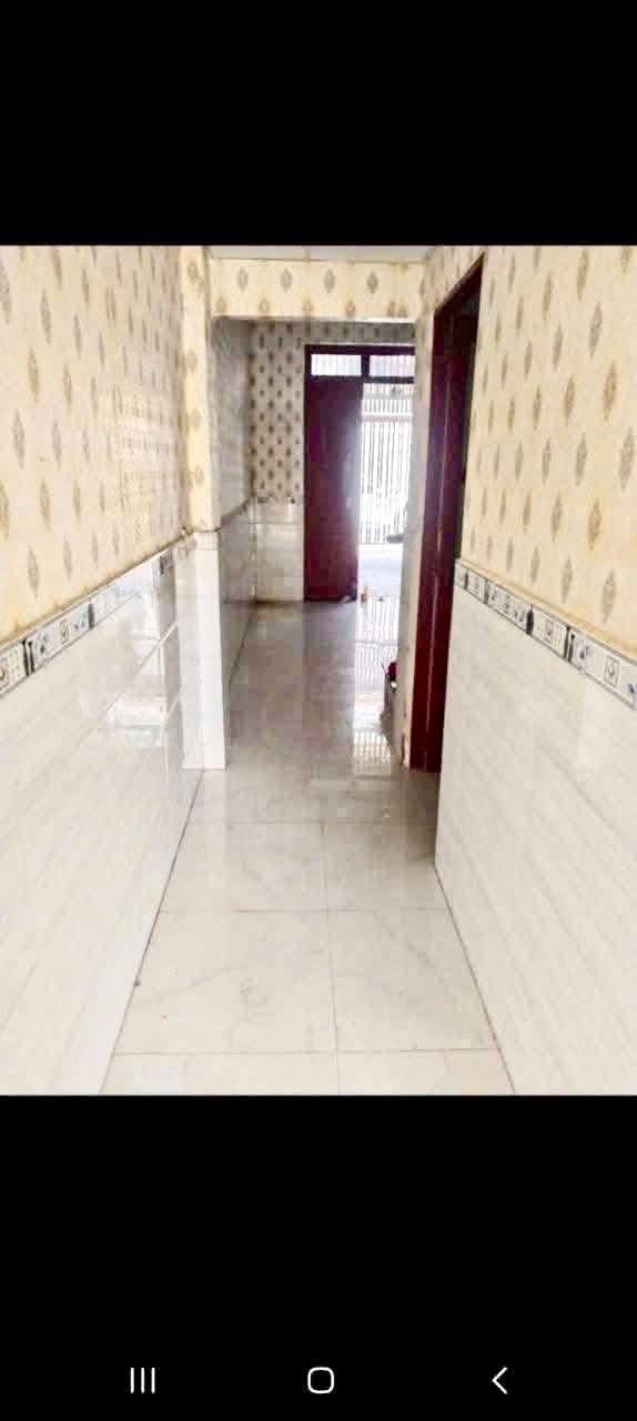 Nhà đẹp Dĩ An 56m² giá 2.35 tỷ - Sổ hồng riêng, thuận tiện di chuyển!