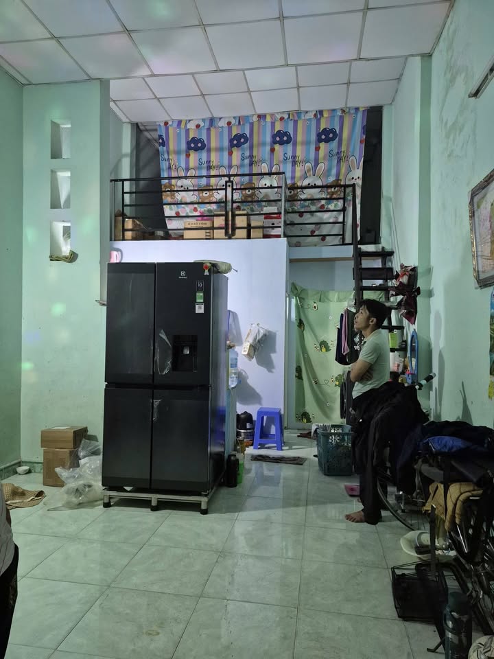 Nhà gác lửng Tân Khánh, Tân Uyên 44m² giá 600 triệu - Tiện ích đầy đủ, dân cư đông đúc!