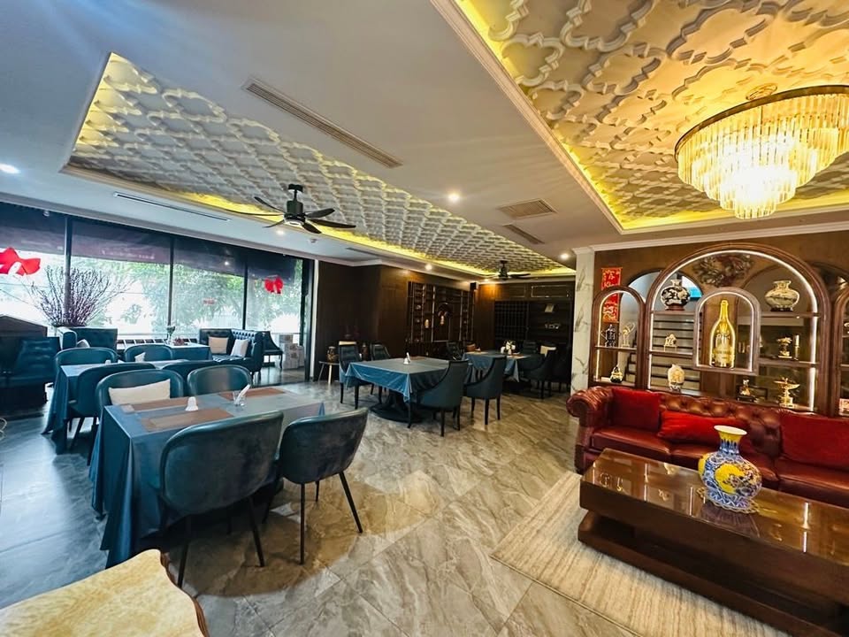 Biệt thự FrontHouse 270m² trên mặt phố Trần Kim Xuyến, Cầu Giấy, giá 178 tỷ - Đầu tư sinh lời đẳng cấp!